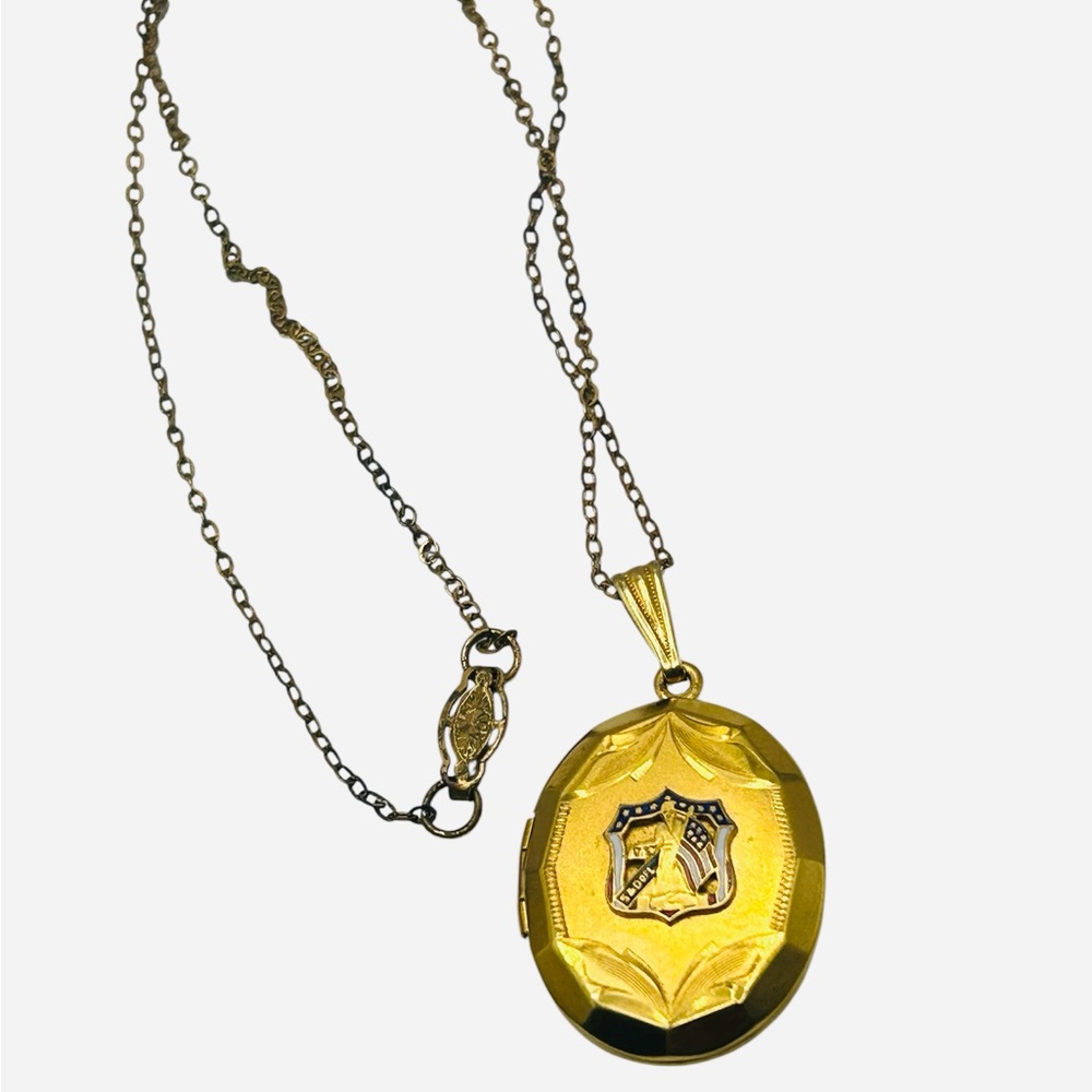 Vintage Sons and Daughters of Liberty Enamel Locket Necklace